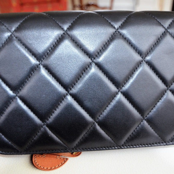 CHANEL Lambskin Quilted Golden Class WOC - Picture 8 of 8